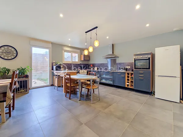 Maison 6 pièces 122 m²