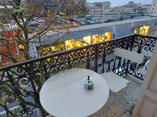 Reste 1 chambre (sur trois) a louer avec sdb et wc privatifs
