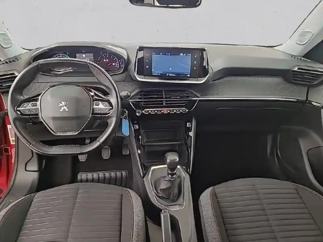 Peugeot 2008 puretech 130 s&amp;s bvm6 — photo 8