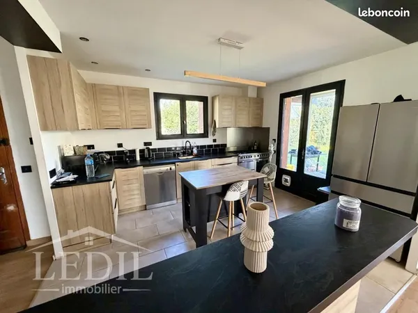 Maison 3 pièces 80 m²