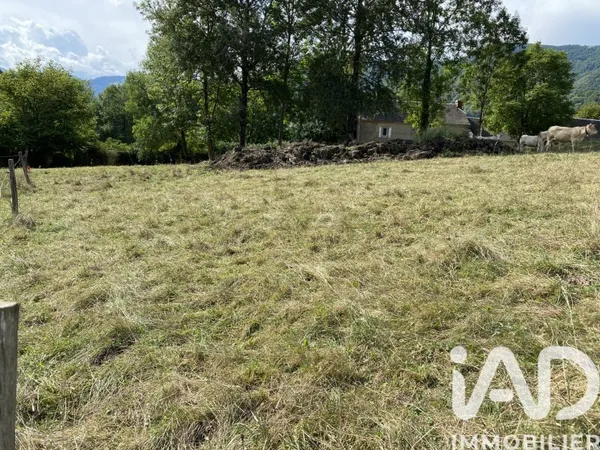 Terrain 1813 m²