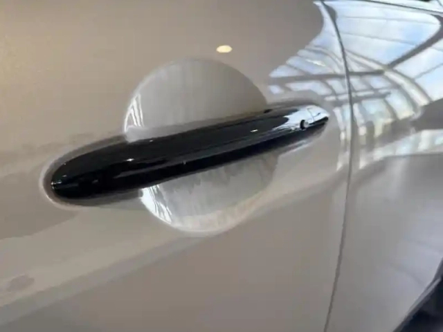 Mini Mini 5 portes cooper 136ch edition premium bva7 — photo 14