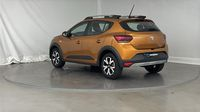Dacia Sandero 1.0 TCe 90ch Stepway Confort -22 — photo 8