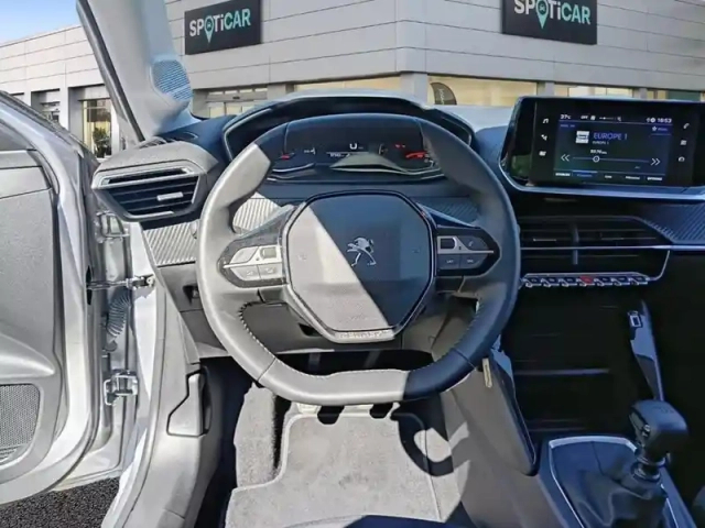 Peugeot 208 100 s&amp;s bvm6 style — photo 12