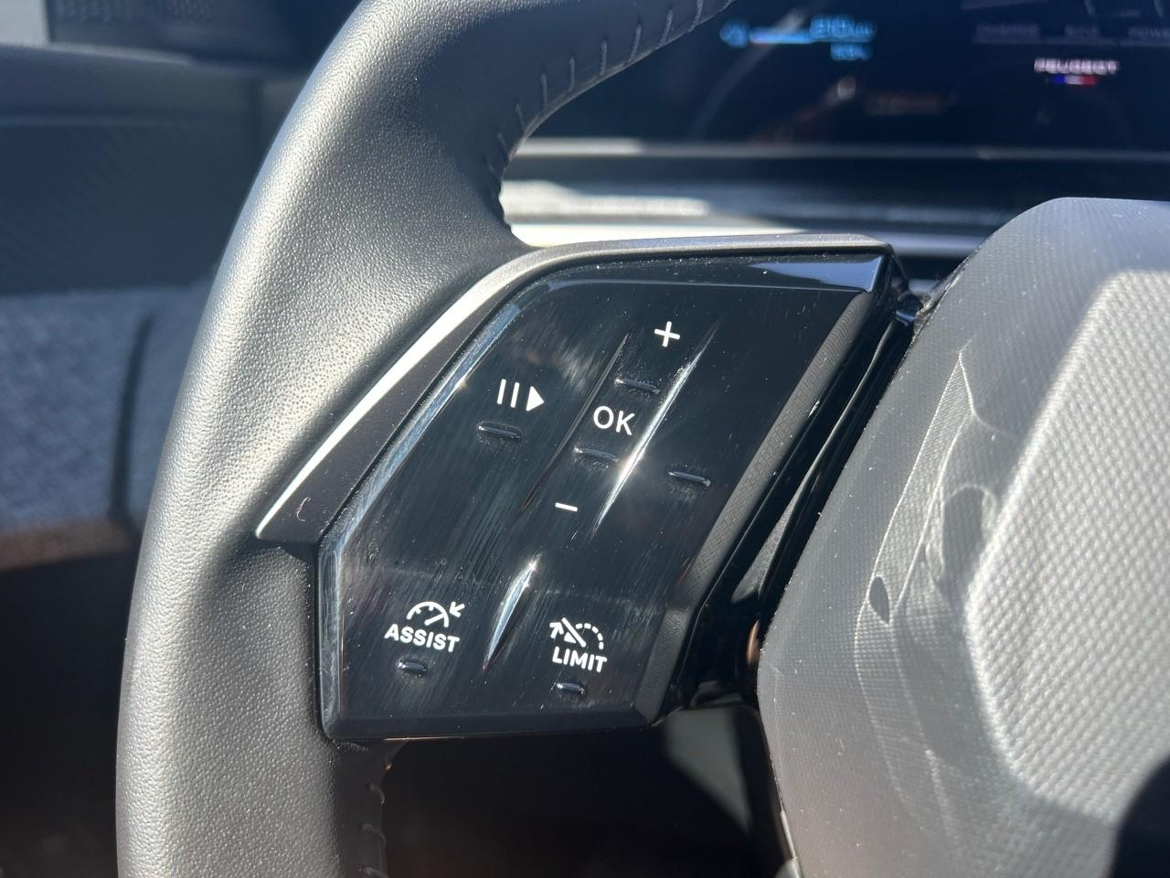 Peugeot 3008 electrique 210ch batterie 73 kwh allure — photo 16