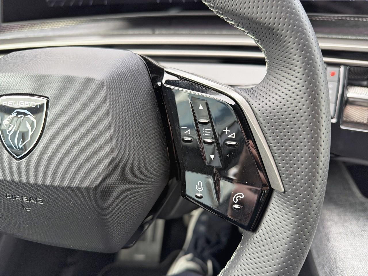 Peugeot 3008 hybrid 145 e-dcs6 gt — photo 18