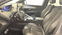 Peugeot 3008 HYBRID 225ch GT Pack e-EAT8 — photo 12
