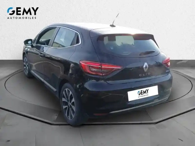 Renault Clio e-tech 140 - 21n — photo 7
