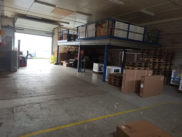 Entrepôt 220 m2 Strasbourg Meinau