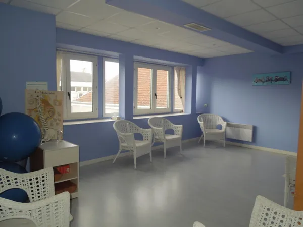 Local professionnel 182 m²