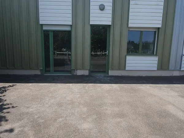 BUREAUX 57 m² PMR entrée de Betton