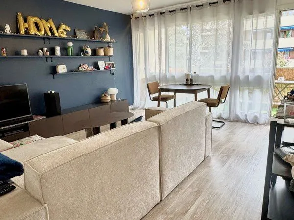 Appartement T3 lumineux 70 m² - Balcon 11 m²- Pessac Le Pontet