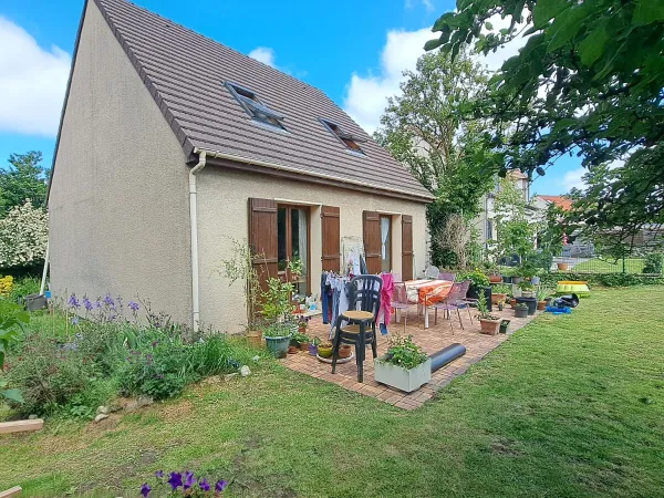 Maison traditionnelle 5 pièces à vendre à Belloy-en-France - 307 000 €