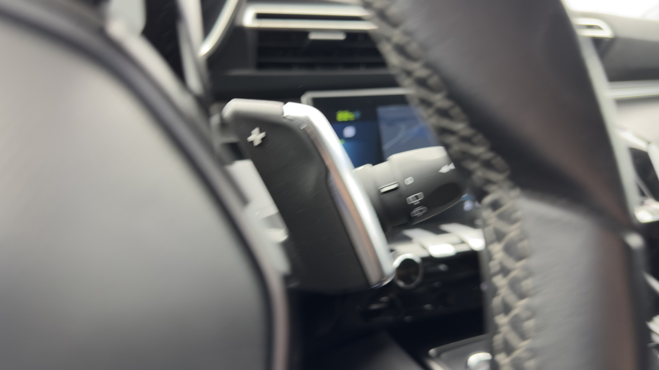 Peugeot 508 SW Hybrid 225 e-EAT8 — photo 18