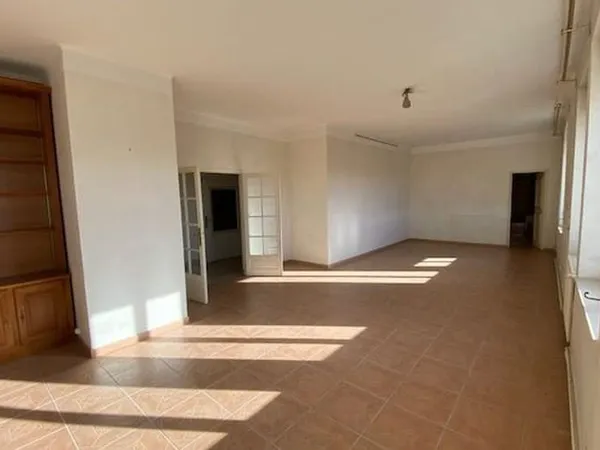 Appartement 5 pièces 215 m²