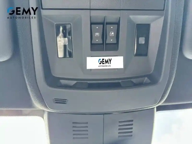 Peugeot 5008 plug-in hybrid 195 e-dcs7 — photo 21