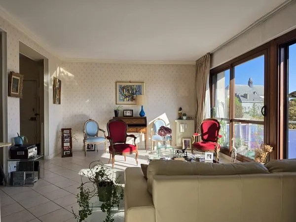 Troyes - Bouchon - Appartement de 136m2 avec garage