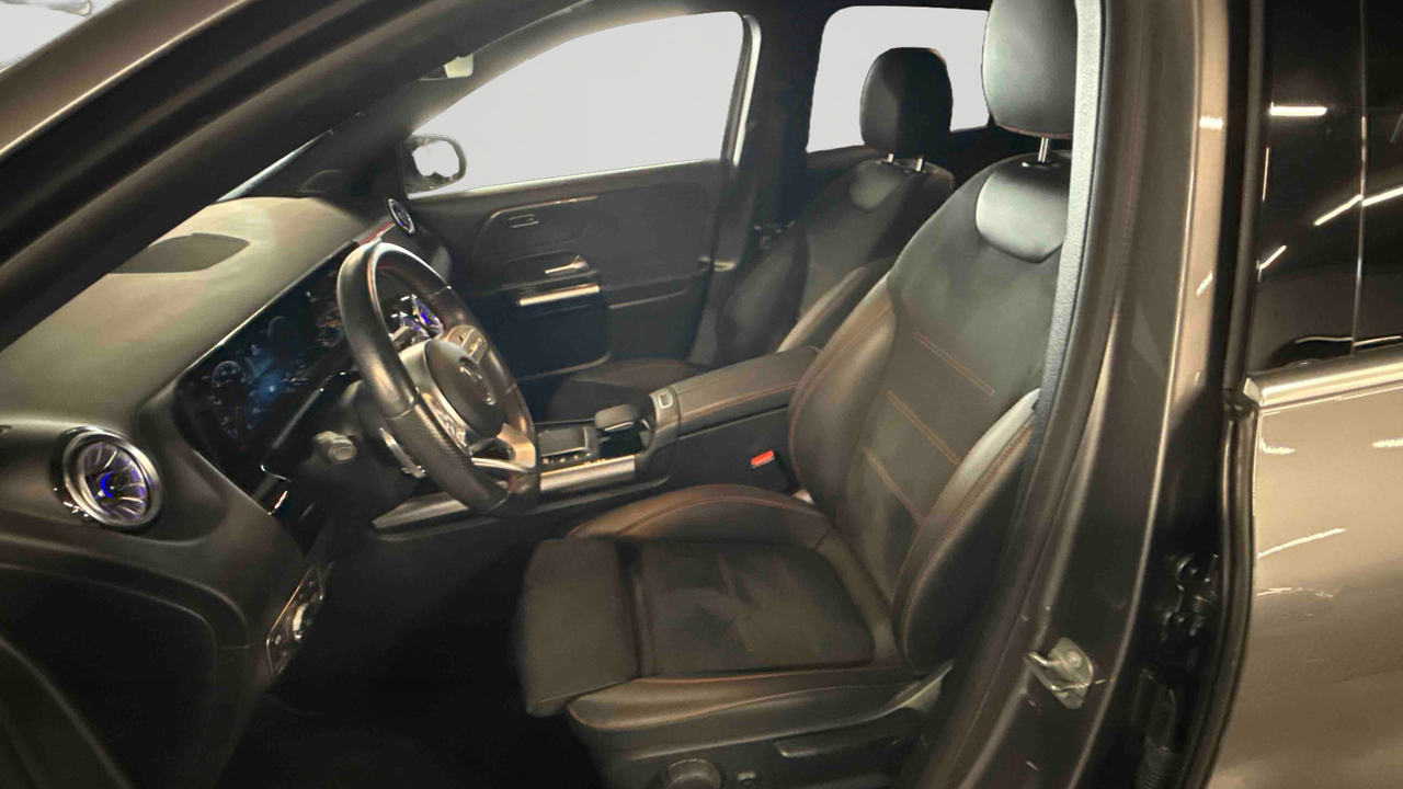 Mercedes GLA 250 e 8G-DCT — photo 11