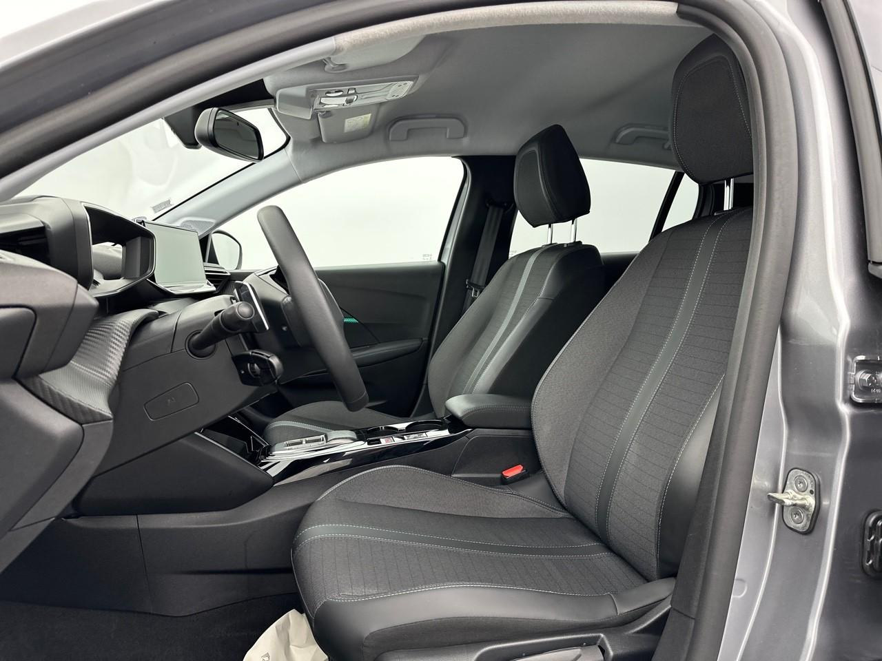 Peugeot 208 puretech 100 s&s eat8 allure pack — photo 9