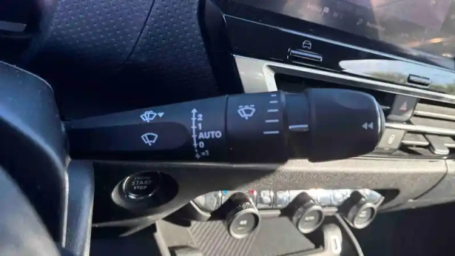 Citroën C4 puretech 130 s&amp;s bvm6 — photo 29