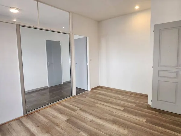 Local 1 pièce 20 m²
