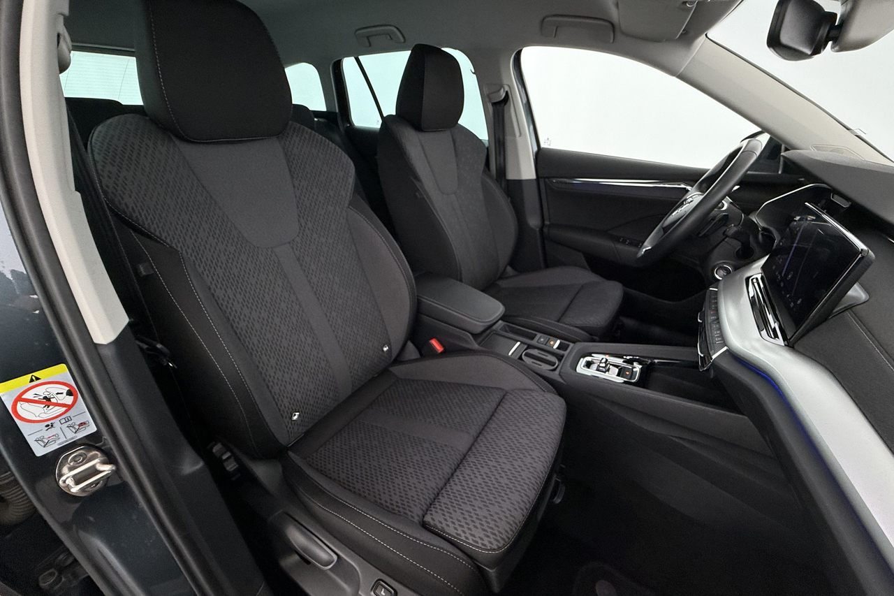 Skoda Octavia Combi — photo 14