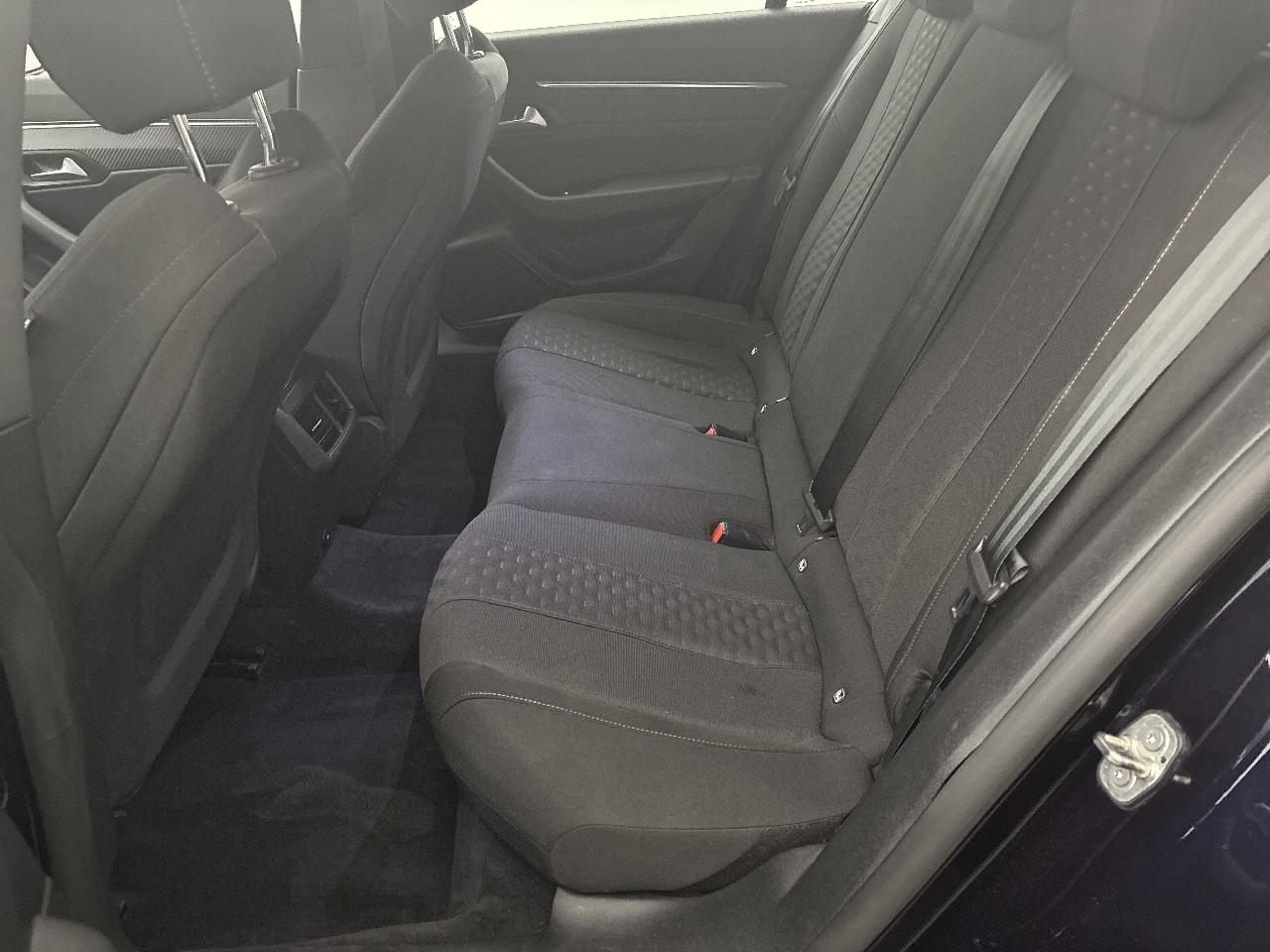 Peugeot 508 hybrid 225 e-eat8 active pack — photo 13