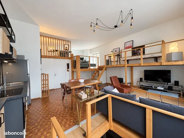 Appartement Type Loft au Jardin Public