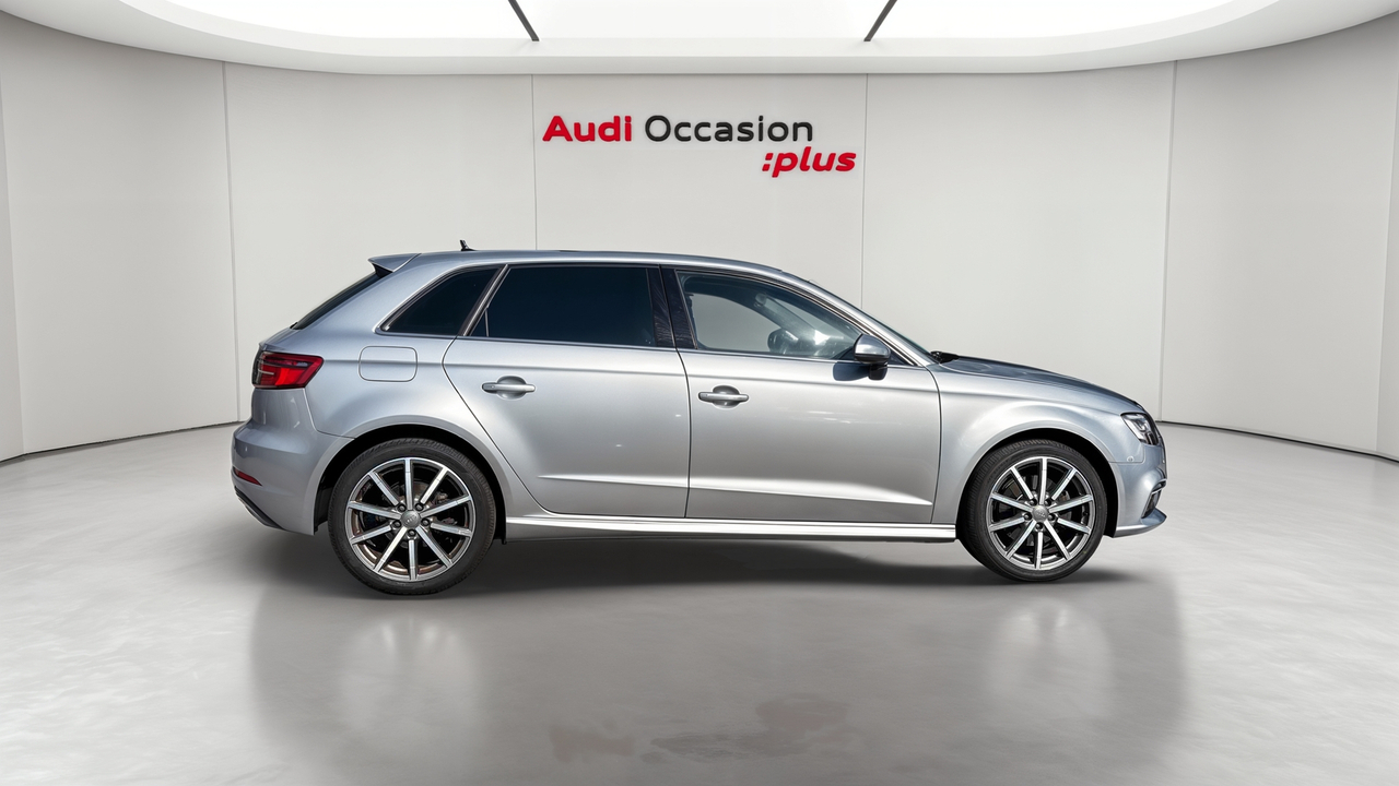 Audi A3 Sportback 40 e-tron 204 S tronic 6 — photo 6
