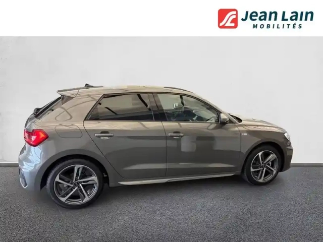 Audi A1 sportback 35 tfsi 150 ch s tronic 7 — photo 4