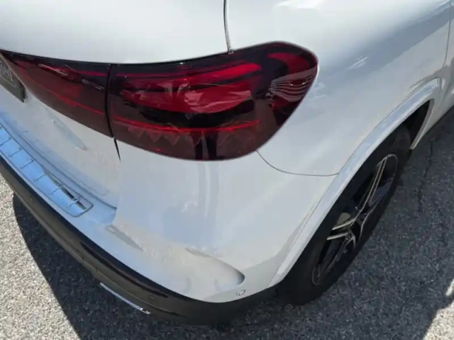 Mercedes Gla 200 d amg line — photo 9