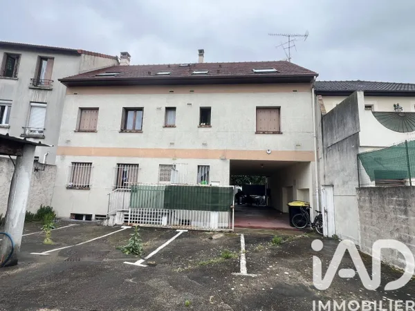 Immeuble 275 m²