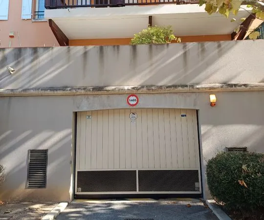 Garage à vendre