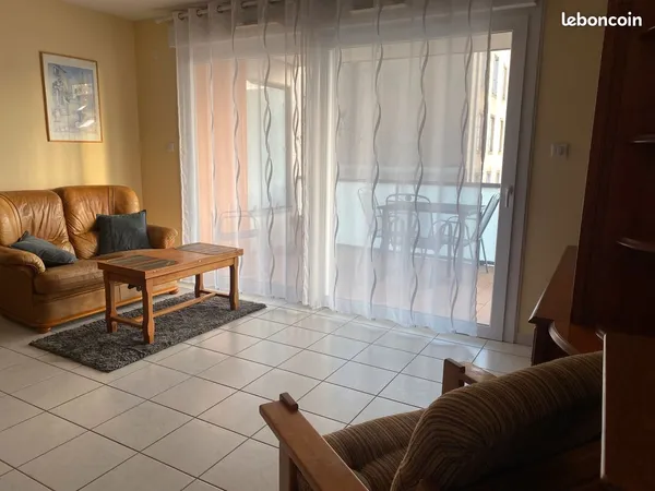 Appartement F4 meublé