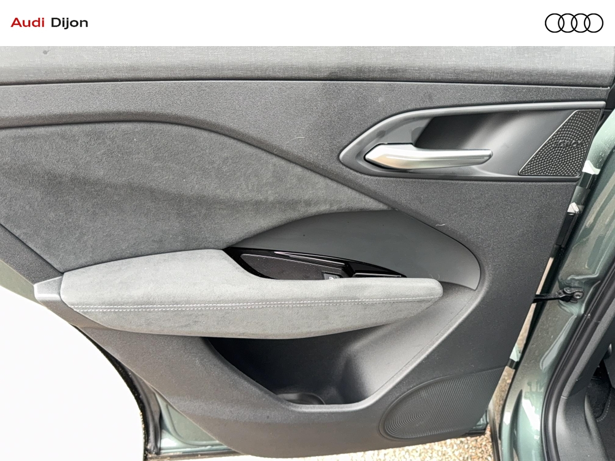 Audi Q3 SB E HYBRID 272 CH S TRONIC 6 — photo 25