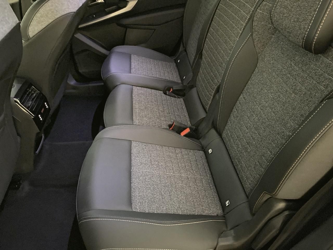 Peugeot 5008 hybrid 145 ch e-dcs6 allure — photo 10