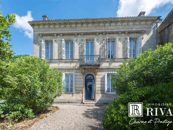 MAISON DE MAÎTRE - 231 M2 - 5 CHAMBRES