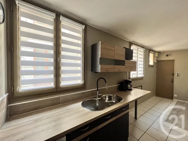 Appartement 1 pièce 14 m²
