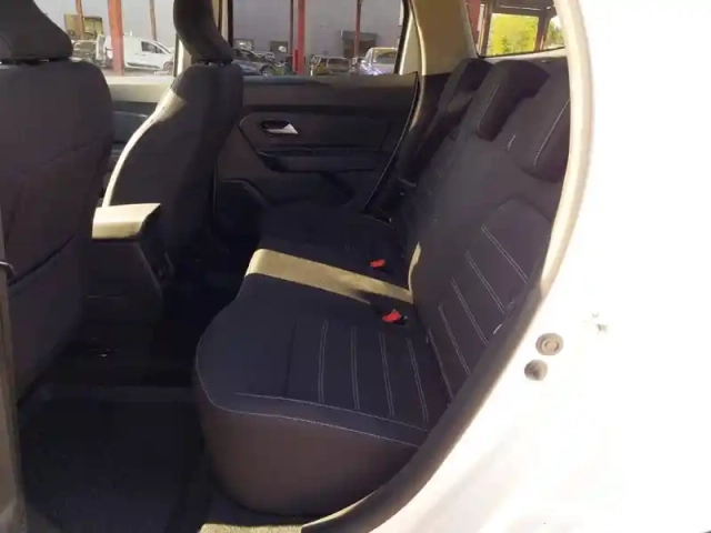 Dacia Duster eco-g 100 4x2 — photo 10