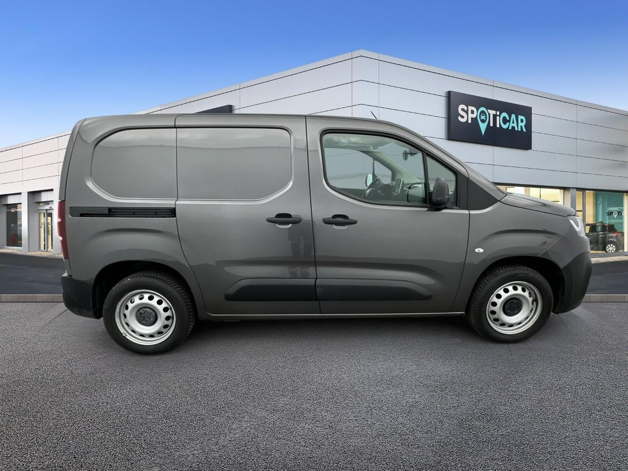 Citroën Berlingo van m 650 bluehdi 130 s&s eat8 driver — photo 4