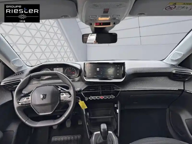 Peugeot 208 puretech 75 s&amp;s bvm5 — photo 8
