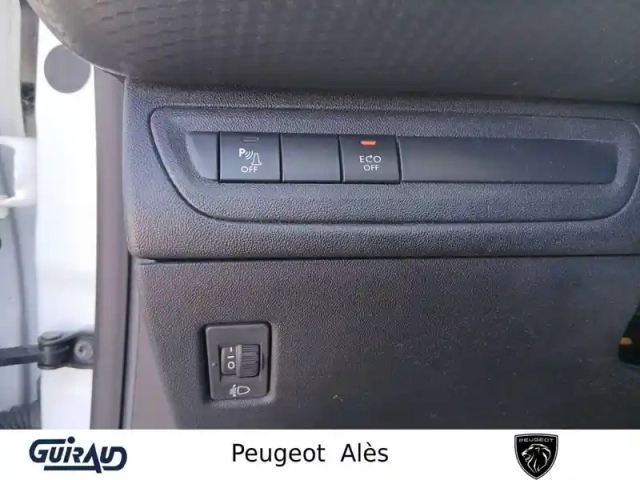 Peugeot 208 1.2 puretech 110ch s&amp;s bvm5 — photo 14