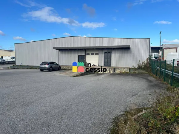Local d'activité 1395 m²