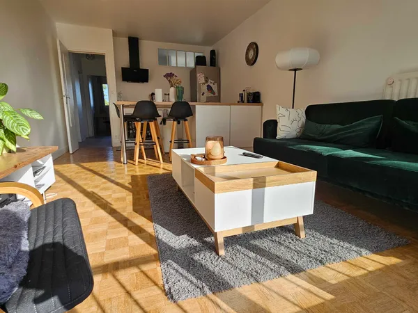 Loue appartement 73m² en colocation de deux chambres en colocation proche facultés et centre-ville
