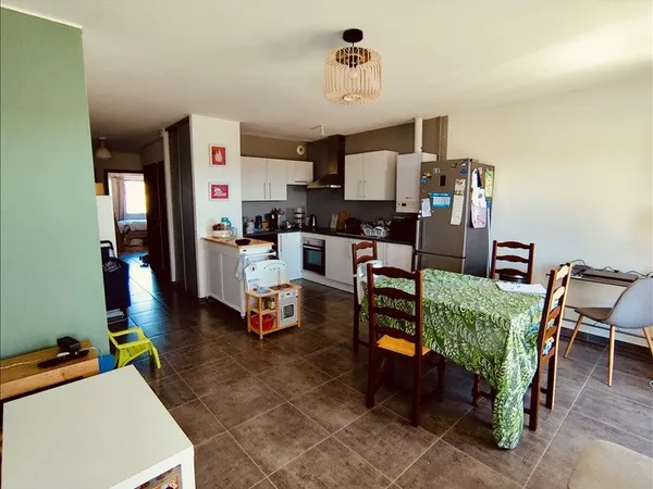 Appartement - 4ème étage - 62 m2 - 3 pièces - Meublé