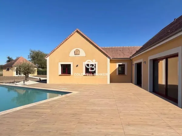 Maison de plain-pied 8 pièces 300 m²