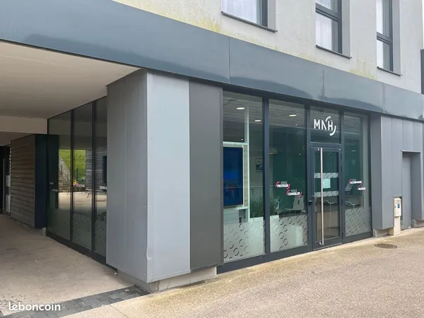 Bureaux 144 m² PELTRE