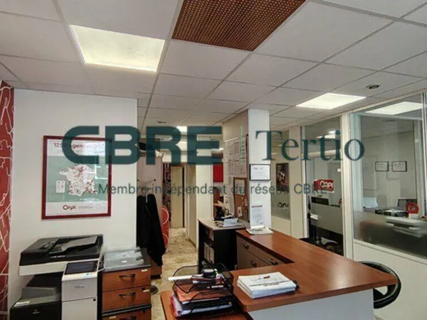 Local commercial 84 m²