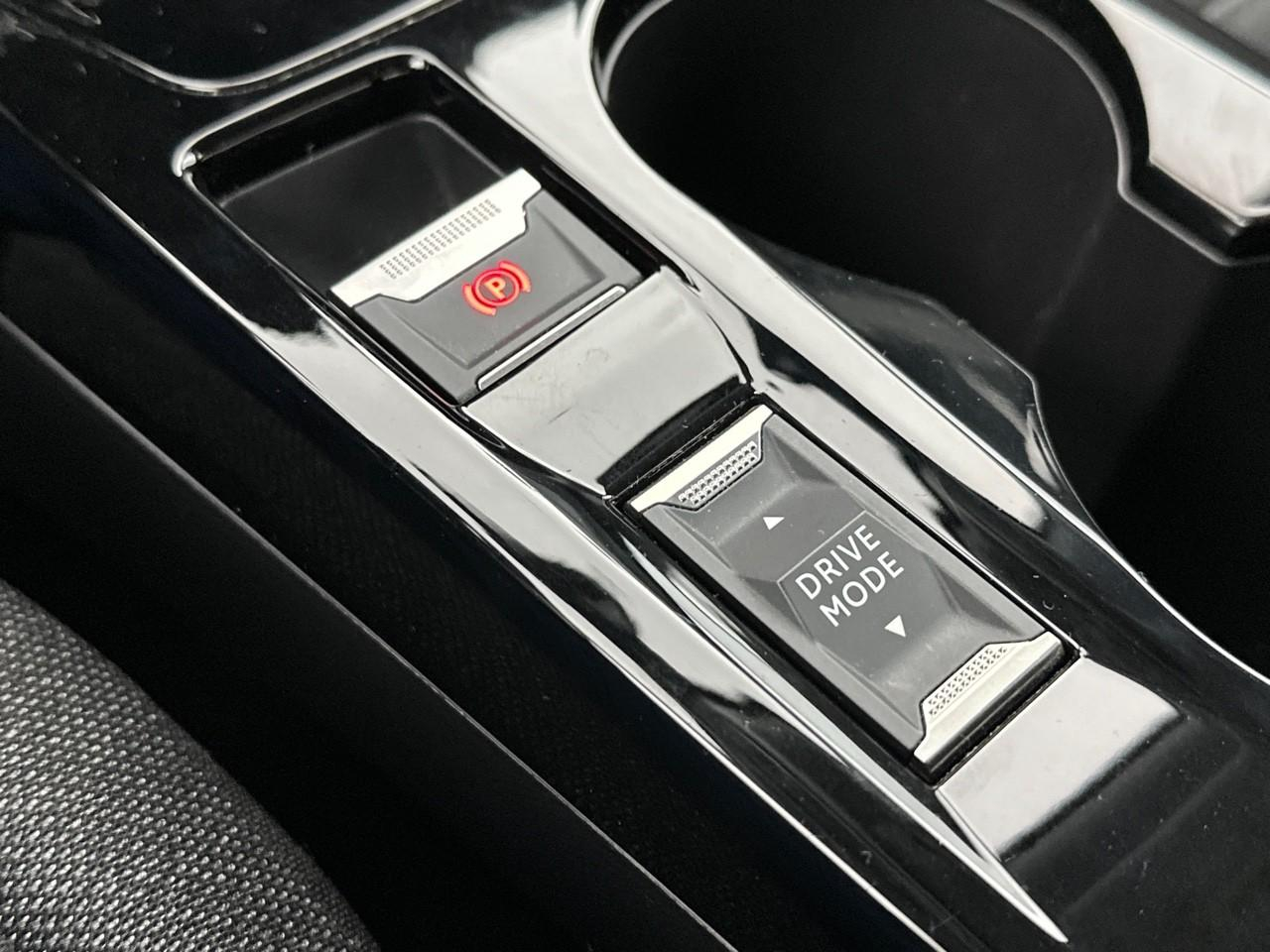 Peugeot 2008 puretech 130 s&s eat8 style — photo 29