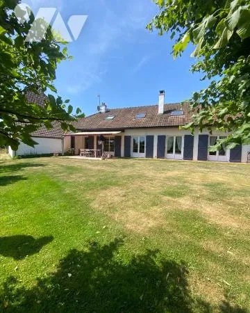 Maison 5 pièces 239 m²